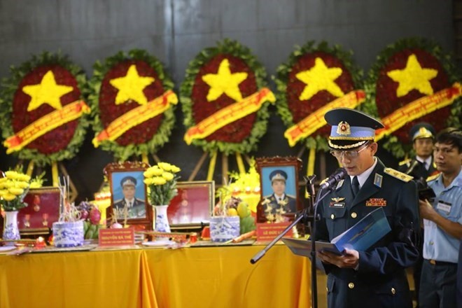 Lao PM conveys condolences over military aircraft accidents - ảnh 1